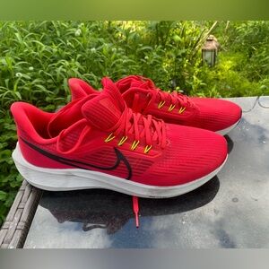 Nike Air Zoom Pegasus 39 Siren Red Mens Size 12 Running Training Shoes Sneakers